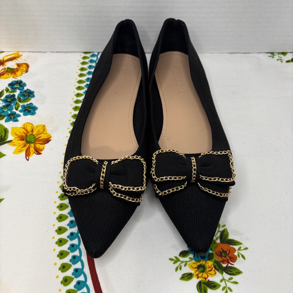 Cuccoo Women's Black Pointed Ballet Flats with Gold Chain Bow